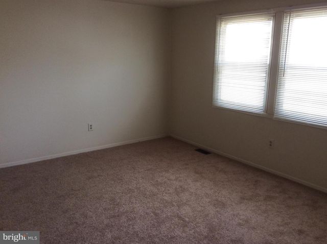 7 RITTENHOUSE CT, Willingboro, NJ 08046