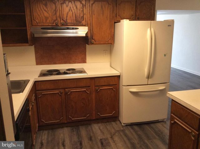 7 RITTENHOUSE CT, Willingboro, NJ 08046