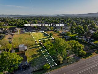 0 W Stewart Avenue, Medford, OR 97501