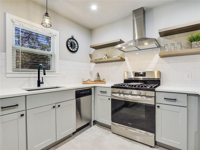 3304 Robinson Ave 1, Austin, TX 78722