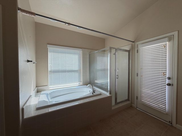 548 W Serena Avenue, Clovis, CA 93619