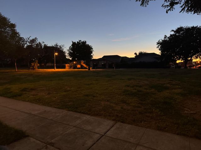 548 W Serena Avenue, Clovis, CA 93619