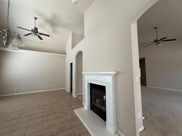 548 W Serena Avenue, Clovis, CA 93619