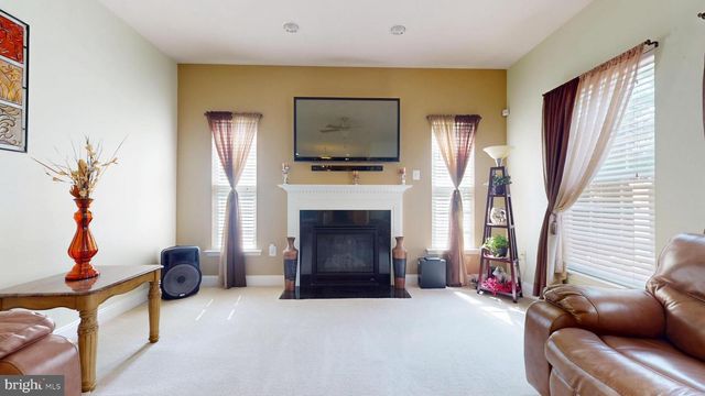 5911 KAVEH CT, Upper Marlboro, MD 20772