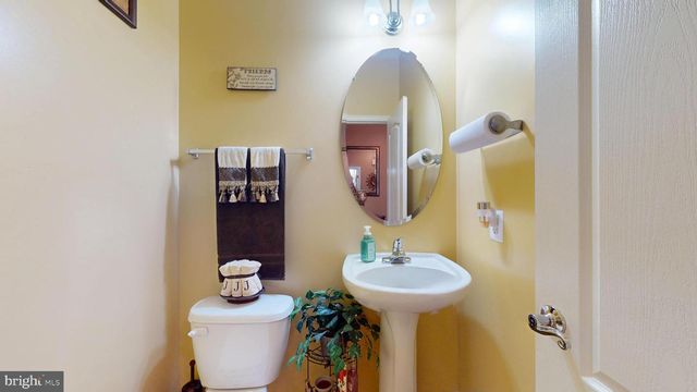 5911 KAVEH CT, Upper Marlboro, MD 20772