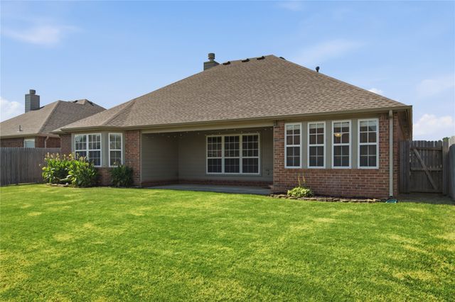 20539 E 32nd Place S, Broken Arrow, OK 74014