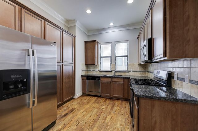 3245 Maxroy Street, Houston, TX 77008