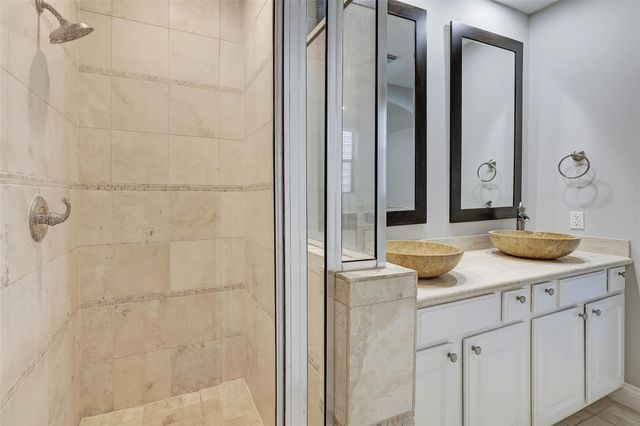 3245 Maxroy Street, Houston, TX 77008