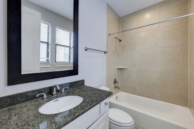 3245 Maxroy Street, Houston, TX 77008