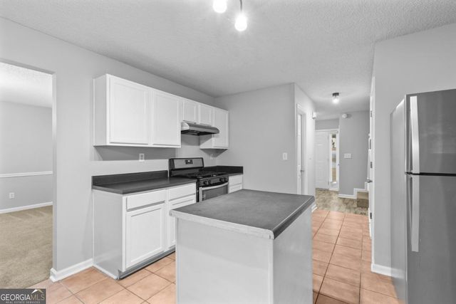 498 Pecan Wood Circle, Fairburn, GA 30213