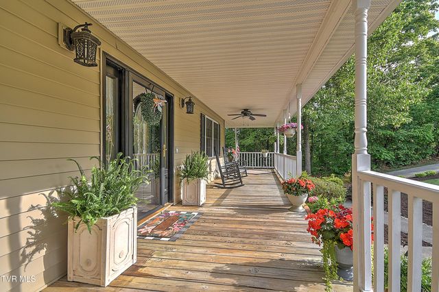 112 Southridge Drive, Blountville, TN 37617