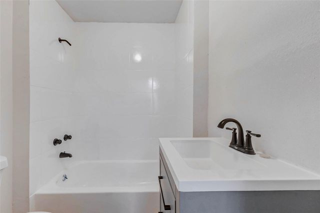 3414 Le Badie Street, Houston, TX 77026