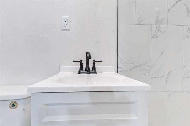 3414 Le Badie Street, Houston, TX 77026