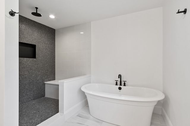 2 Colburn Lane, Littleton, MA 01460