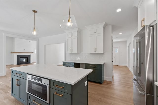 2 Colburn Lane, Littleton, MA 01460