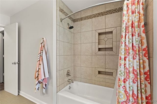 3404 Greenview Drive, New Albany, IN 47150