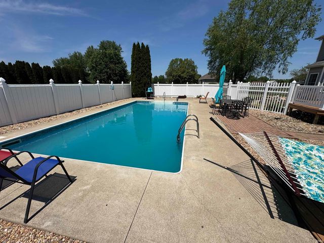 51935 Copperfield Court, Granger, IN 46530