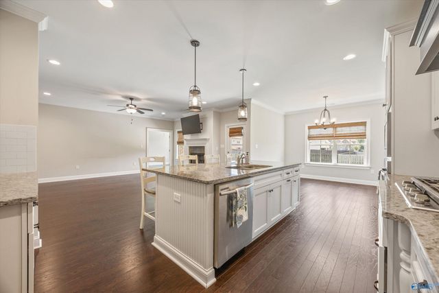22529 Oakdale Ridge Lane, Athens, AL 35613