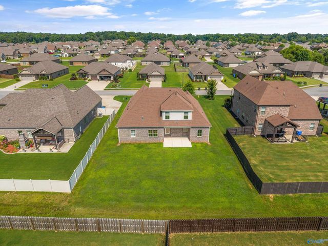 22529 Oakdale Ridge Lane, Athens, AL 35613