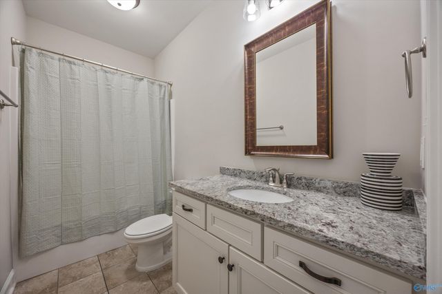 22529 Oakdale Ridge Lane, Athens, AL 35613