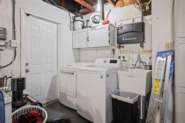 2181 VIOLA DRIVE, Clearwater, FL 33764