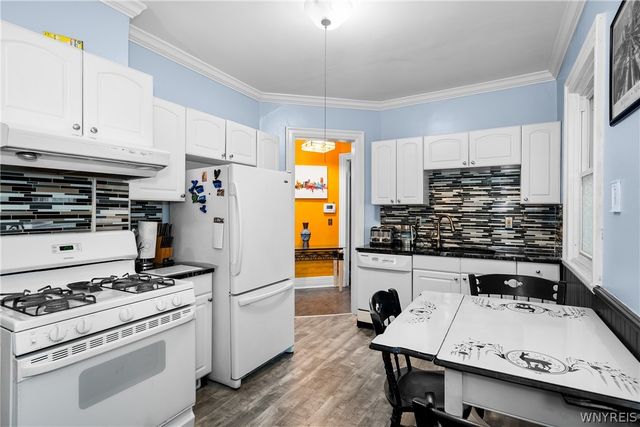 393 Baynes Street, Buffalo, NY 14213