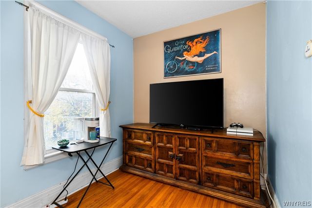 393 Baynes Street, Buffalo, NY 14213