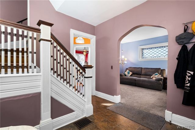 393 Baynes Street, Buffalo, NY 14213