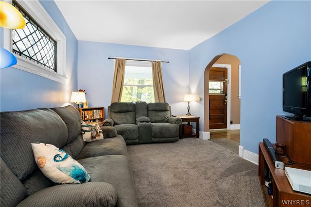 393 Baynes Street, Buffalo, NY 14213