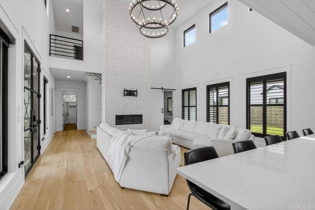 7509 S Shoreline Blvd, Benton, AR 72019