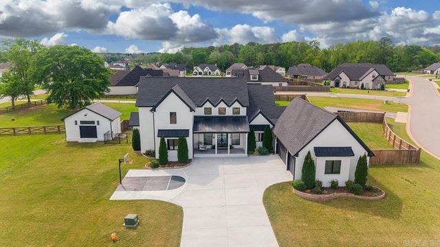 7509 S Shoreline Blvd, Benton, AR 72019