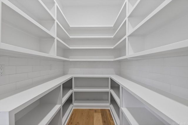 7509 S Shoreline Blvd, Benton, AR 72019