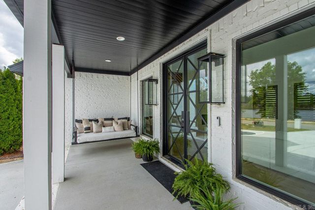 7509 S Shoreline Blvd, Benton, AR 72019