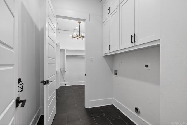 7509 S Shoreline Blvd, Benton, AR 72019