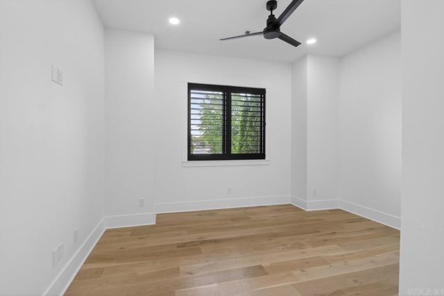 7509 S Shoreline Blvd, Benton, AR 72019