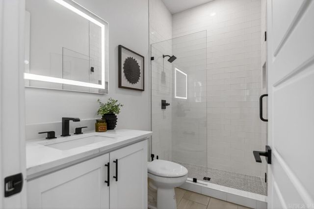 7509 S Shoreline Blvd, Benton, AR 72019