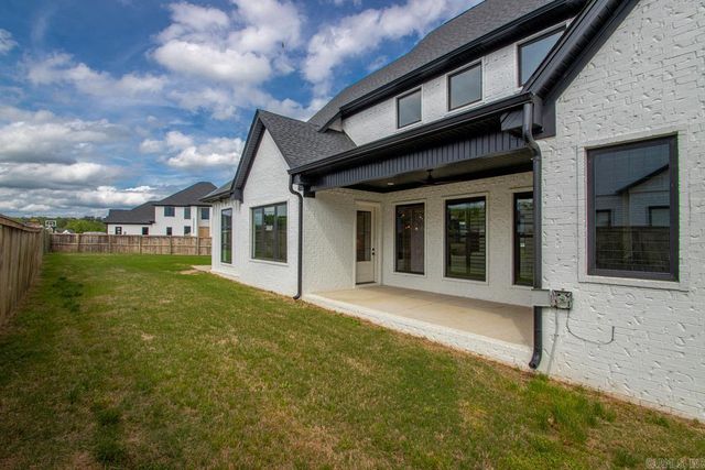 7509 S Shoreline Blvd, Benton, AR 72019