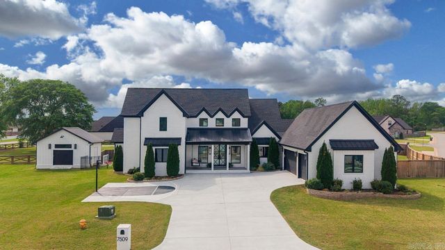 7509 S Shoreline Blvd, Benton, AR 72019