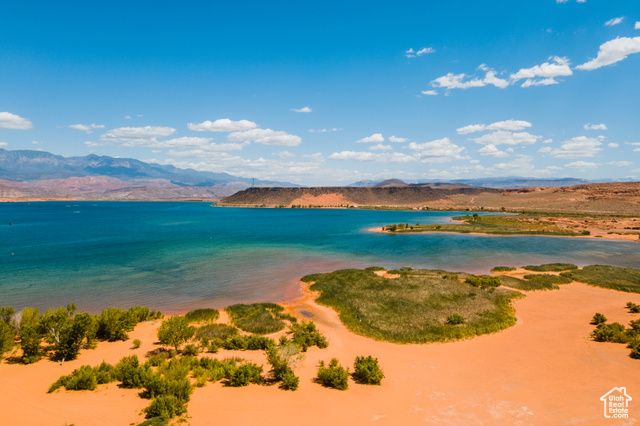 5090 W 3175 S, Hurricane, UT 84737