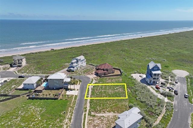 137 Bikini Dr, Port Aransas, TX 78373