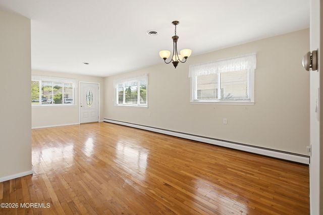 1913 Yorktowne Boulevard, Toms River, NJ 08753