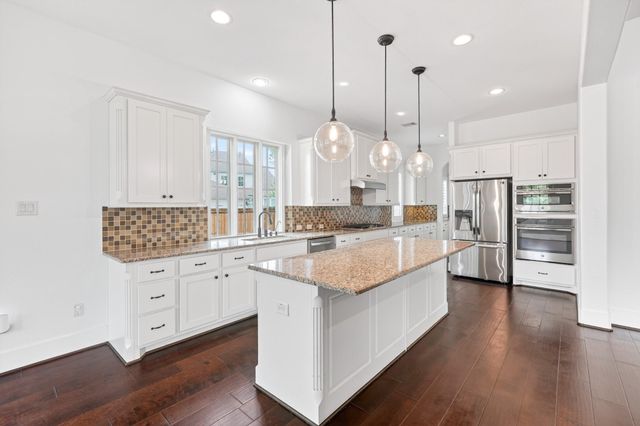 27 Hedgedale Way, Spring, TX 77389
