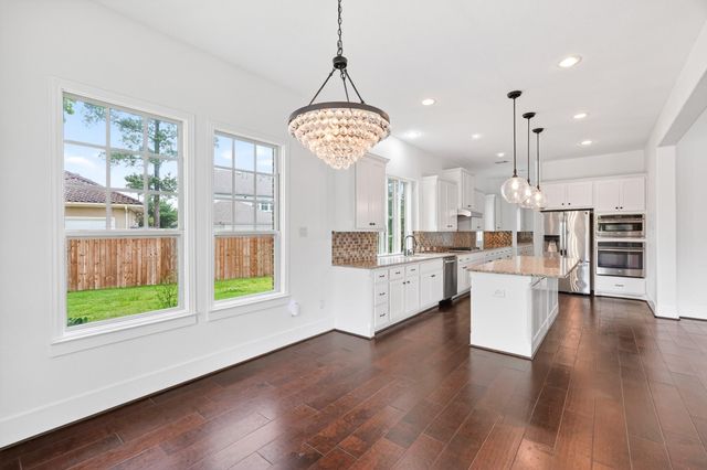 27 Hedgedale Way, Spring, TX 77389