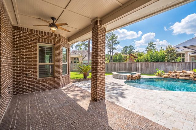 27 Hedgedale Way, Spring, TX 77389