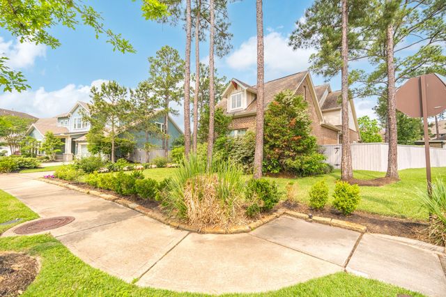 27 Hedgedale Way, Spring, TX 77389