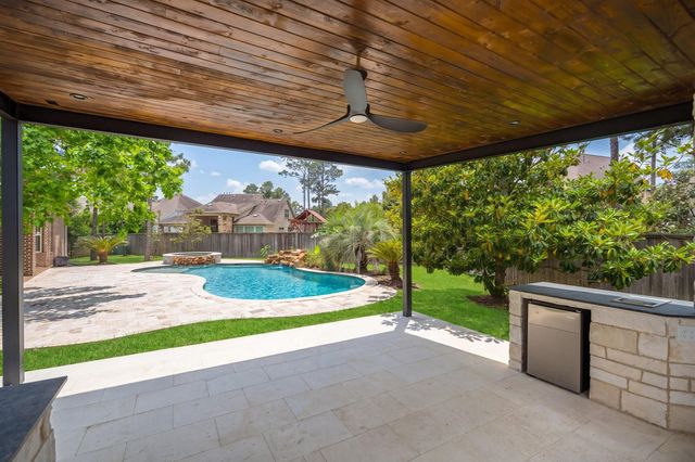 27 Hedgedale Way, Spring, TX 77389