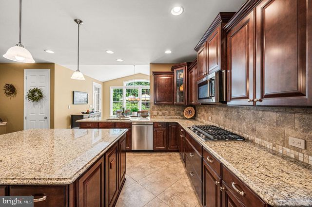 45 BUTTERWORTH CT, Downingtown, PA 19335