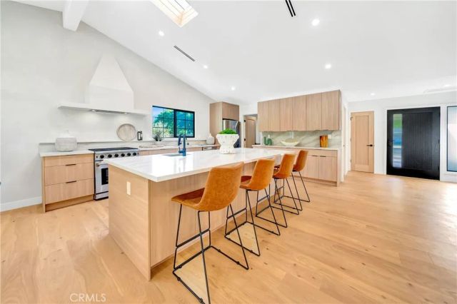 5534 Pattilar Avenue, Woodland Hills, CA 91367