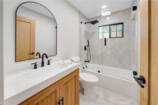 5534 Pattilar Avenue, Woodland Hills, CA 91367