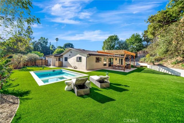 5534 Pattilar Avenue, Woodland Hills, CA 91367